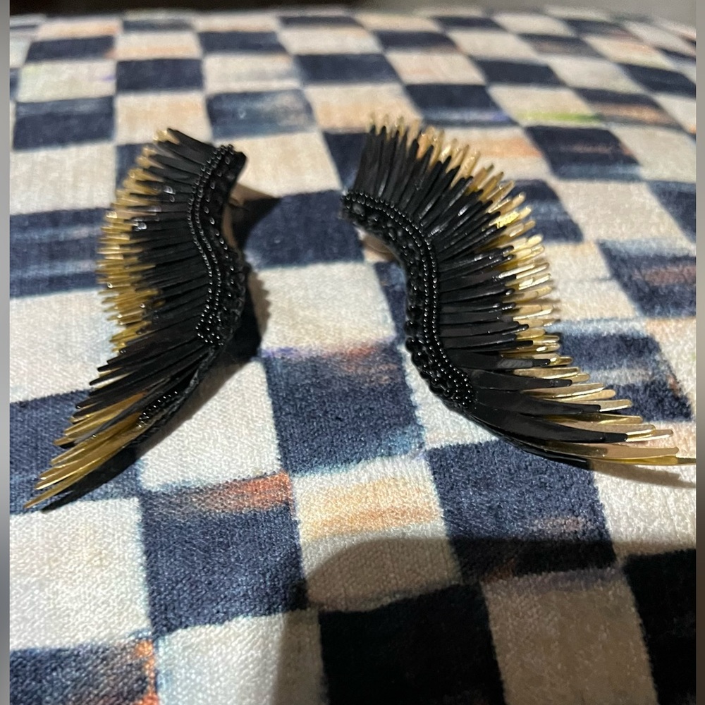 Mignonne Gavigan Madeline Gameday
Earrings, Black/Gold